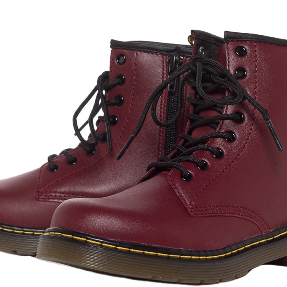 Dr. Martens 1460 Smooth Leather Boots